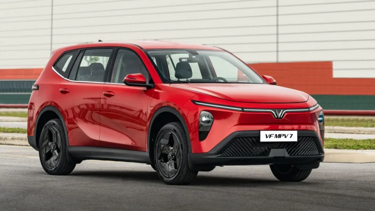 VinFast VF MPV 7 - Đỏ Crimson Quảng Ngãi